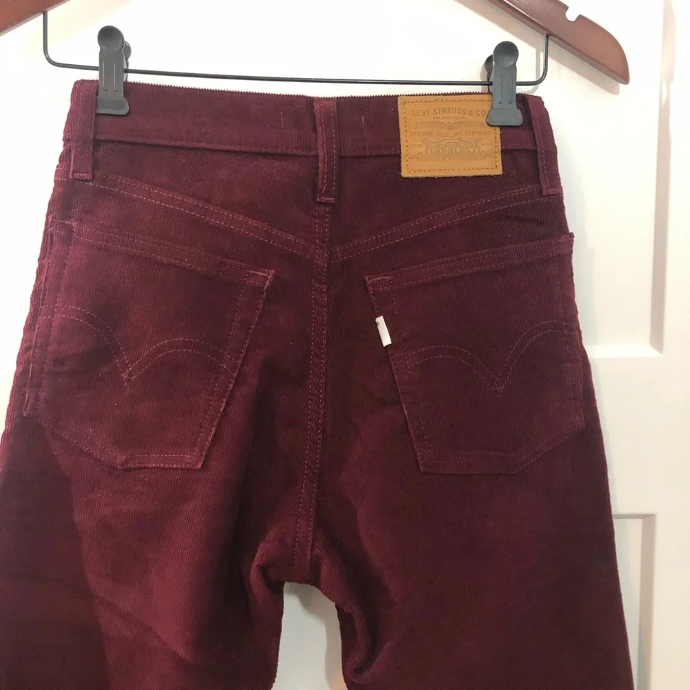 Levi's Corduroy Pants Womens Size 24 Wedgie Straight Burgundy Red Button Fly - Picture 6 of 14